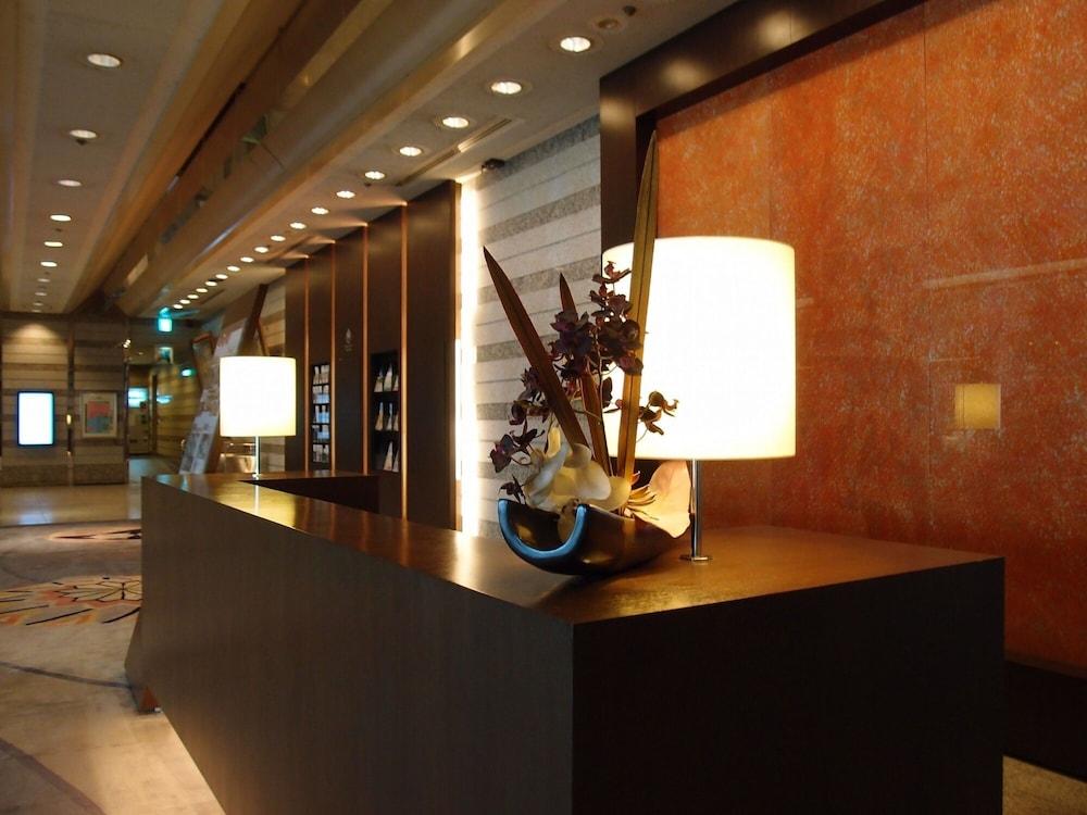 Hotel Granvia Wakayama Exterior photo Interior of the hotel
